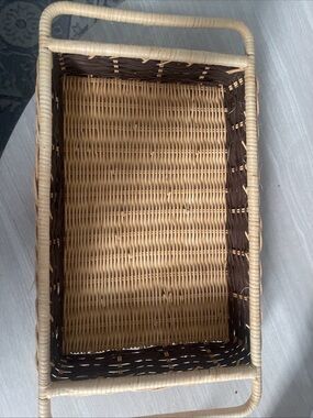 VTG Pyrex Basket Rattan Two Tone Woven Wicker baking pan holder Handles